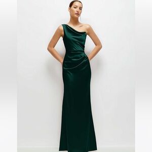 EUC DESSY ONE-SHOULDER SATIN MAXI DRESS IN EVERGREEN